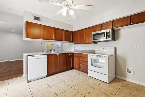 $113,500 | 1500 West Esplanade Avenue, Unit 42B, Kenner, LA 70065