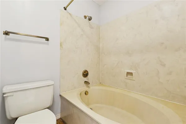 $113,500 | 1500 West Esplanade Avenue, Unit 42B, Kenner, LA 70065