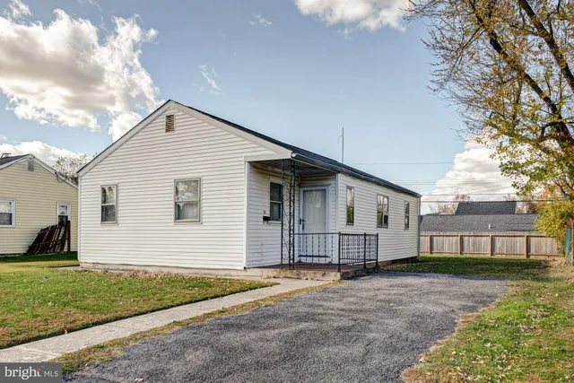 $195,000 | 321 Bassett Avenue, New Castle, DE 19720