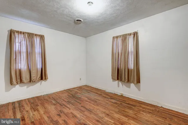 $195,000 | 321 Bassett Avenue, New Castle, DE 19720