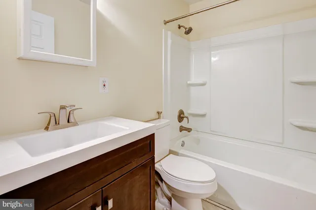 $195,000 | 321 Bassett Avenue, New Castle, DE 19720