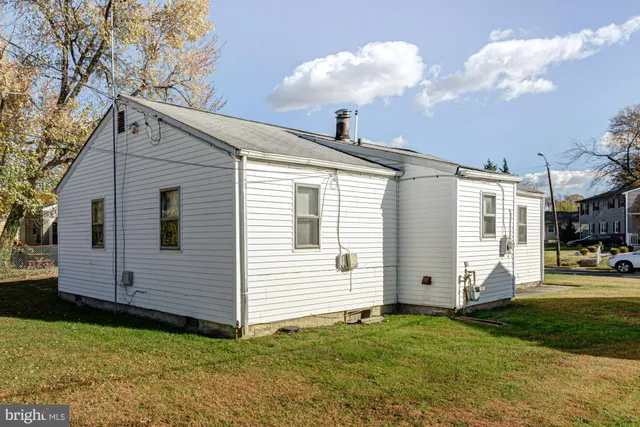 $195,000 | 321 Bassett Avenue, New Castle, DE 19720