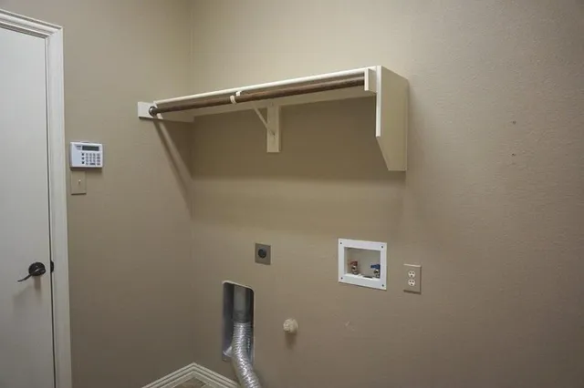 $2,800 | 935 Panther Lane, Allen, TX 75013