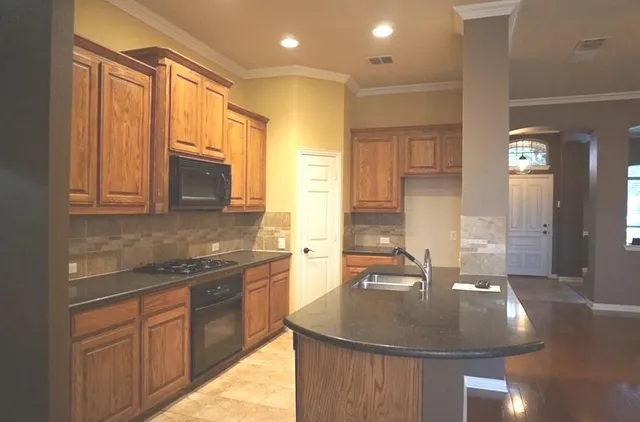 $2,800 | 935 Panther Lane, Allen, TX 75013