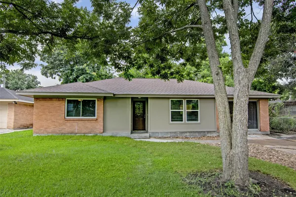 $2,000 | 6225 Indigo Street, Houston, TX 77074