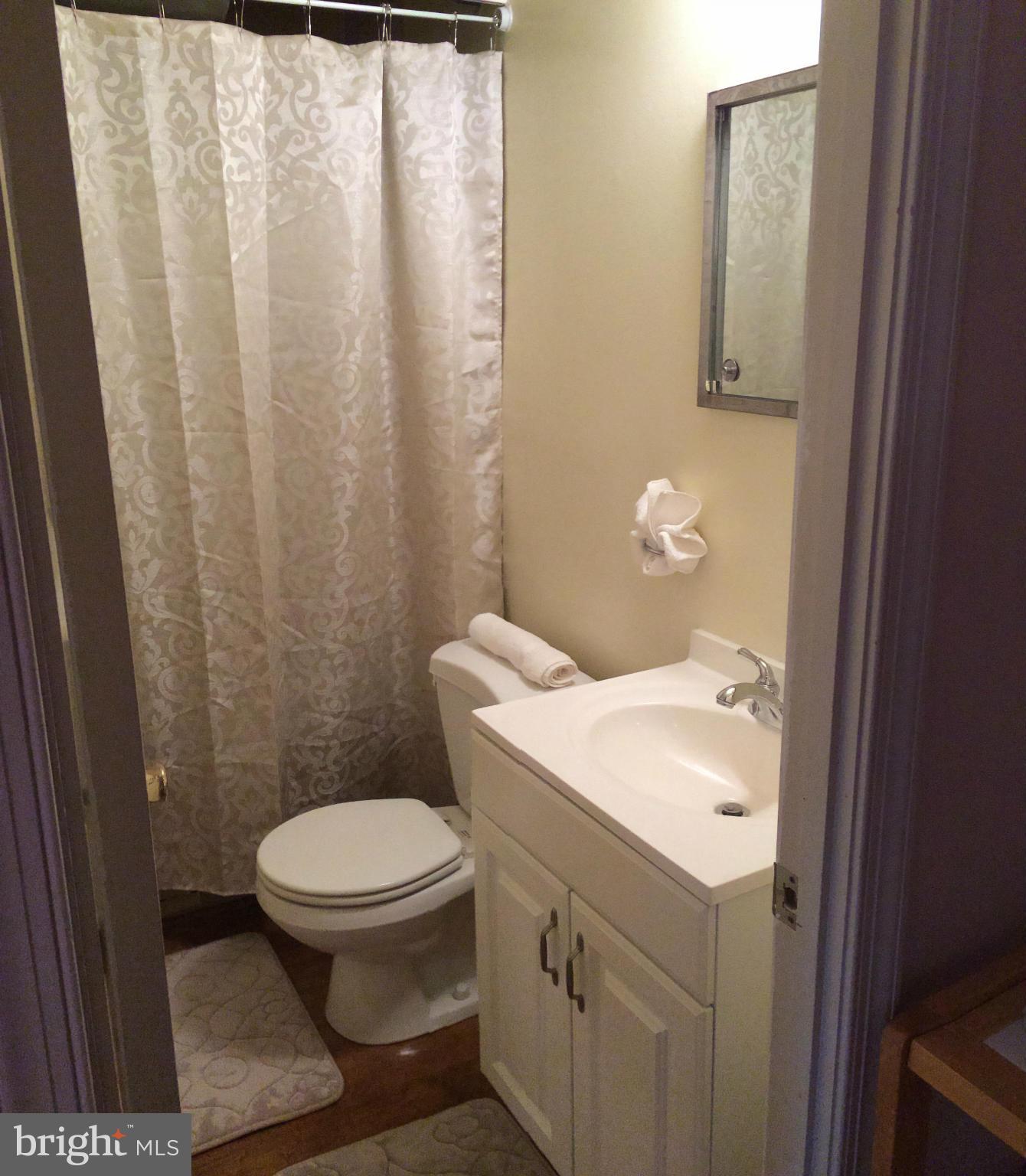 Bath Main Level