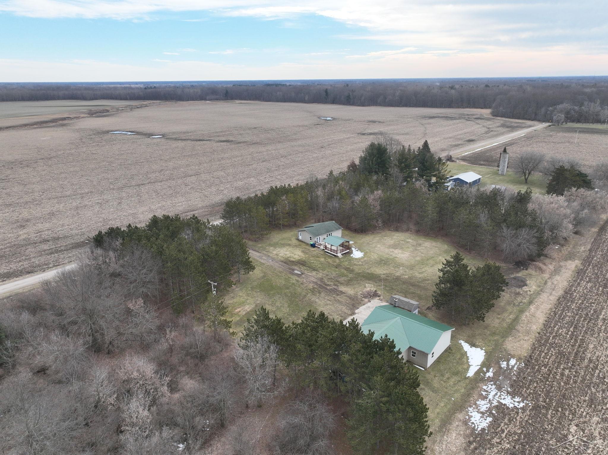5258 South Steel Road Merrill, MI 48637 - Photo 40 of 48 50133448-ee0017fe-10e4-4806-b0fd-32986d1d4df8.JPG