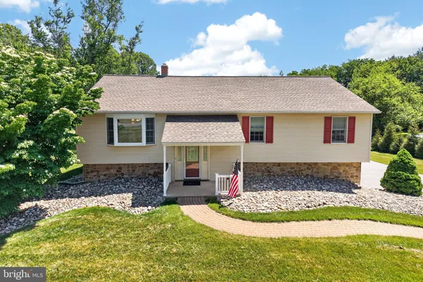 $475,000 | 21 Berkley Drive, Downingtown, PA 19335