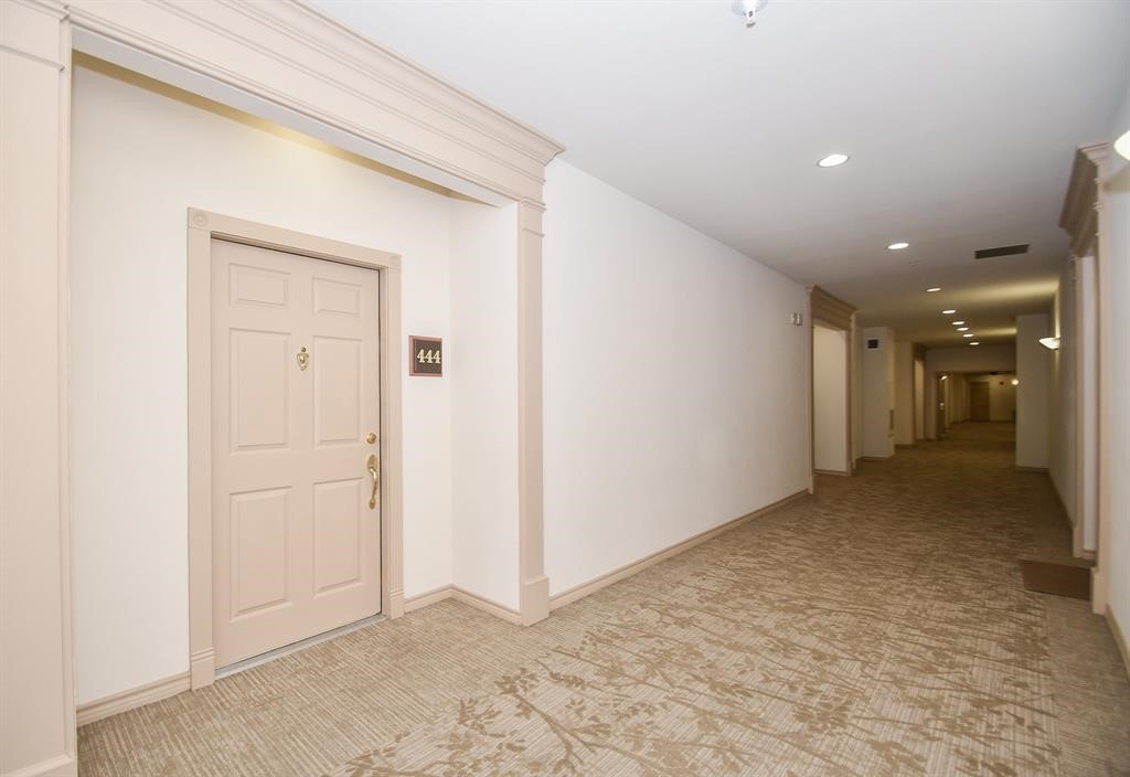 2400 McCue Road, Unit 444 Houston, TX 77056 - Photo 5 of 22