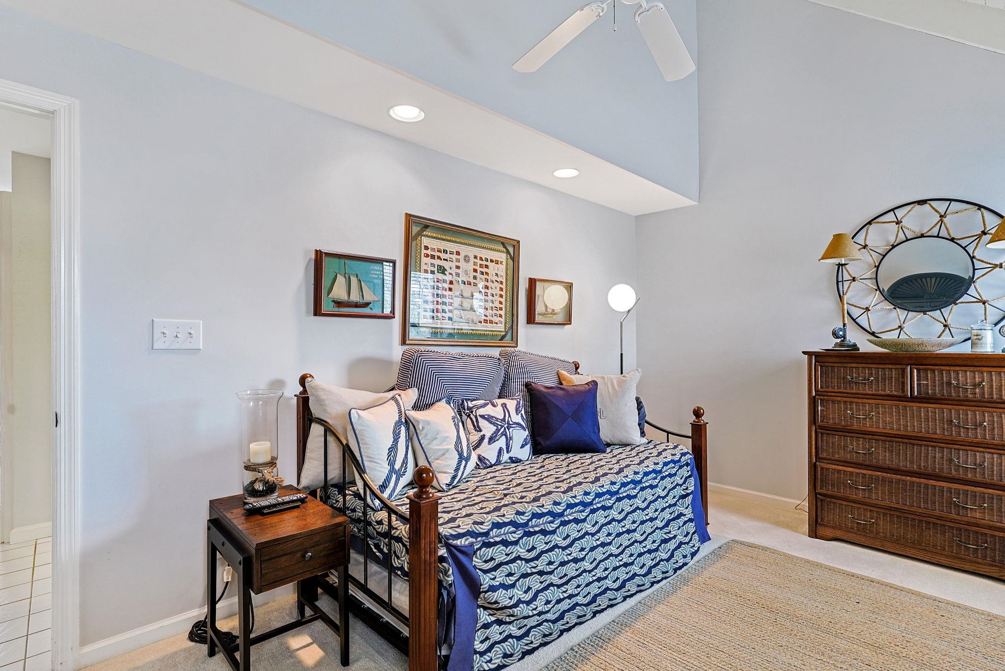 24 Frigate Court Pawleys Island, SC 29585 - Photo 17 of 39