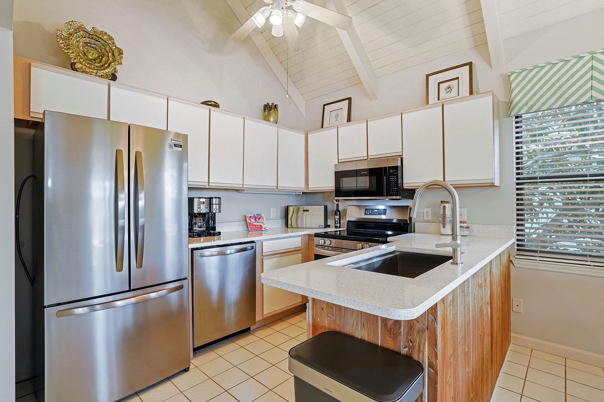 24 Frigate Court Pawleys Island, SC 29585 - Photo 8 of 39