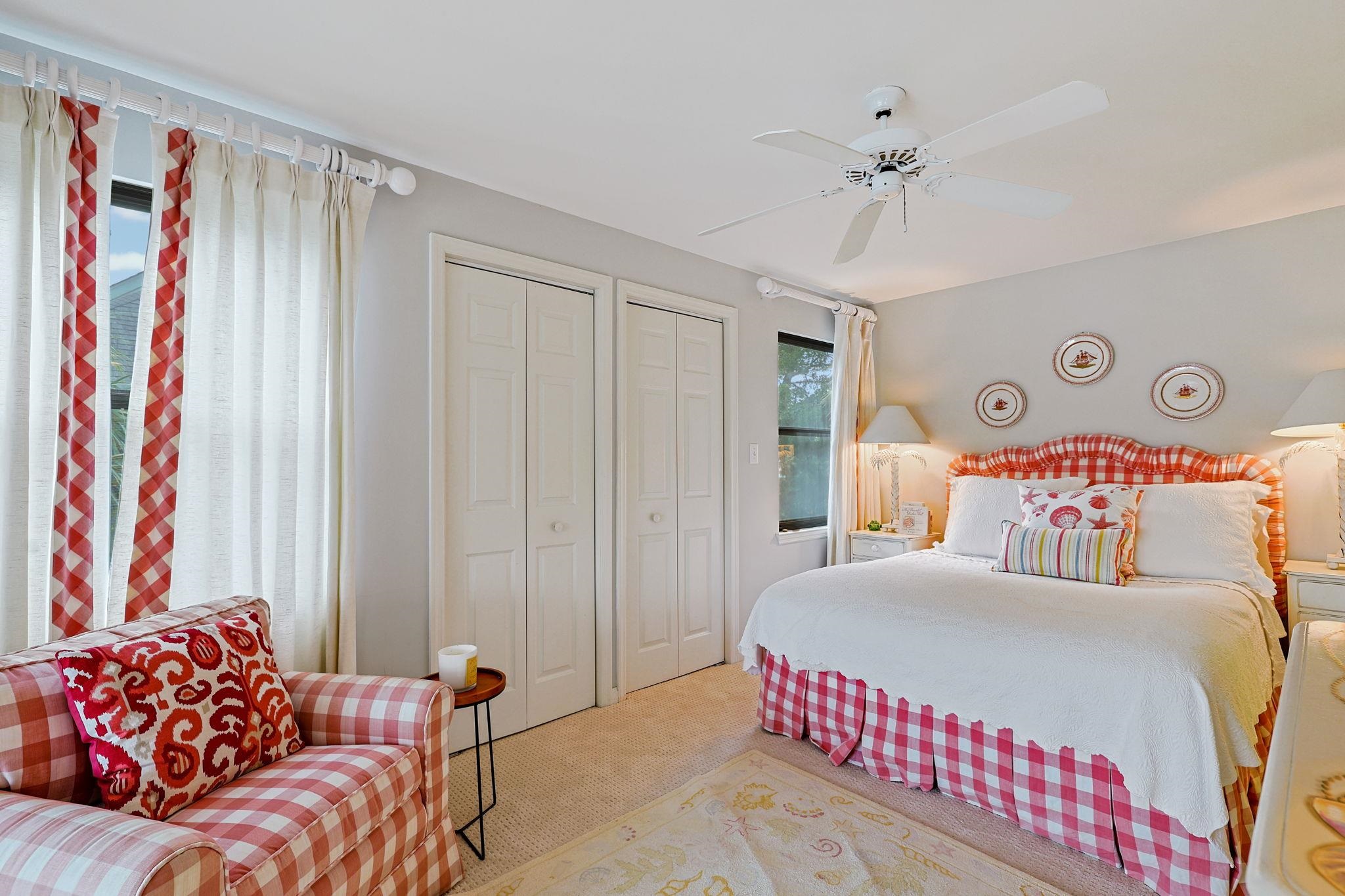 24 Frigate Court Pawleys Island, SC 29585 - Photo 10 of 39