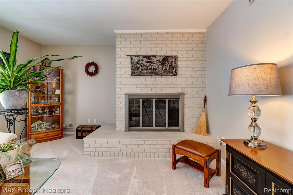 6865 Halyard Road Bloomfield Hills, MI 48301 - Photo 14 of 49