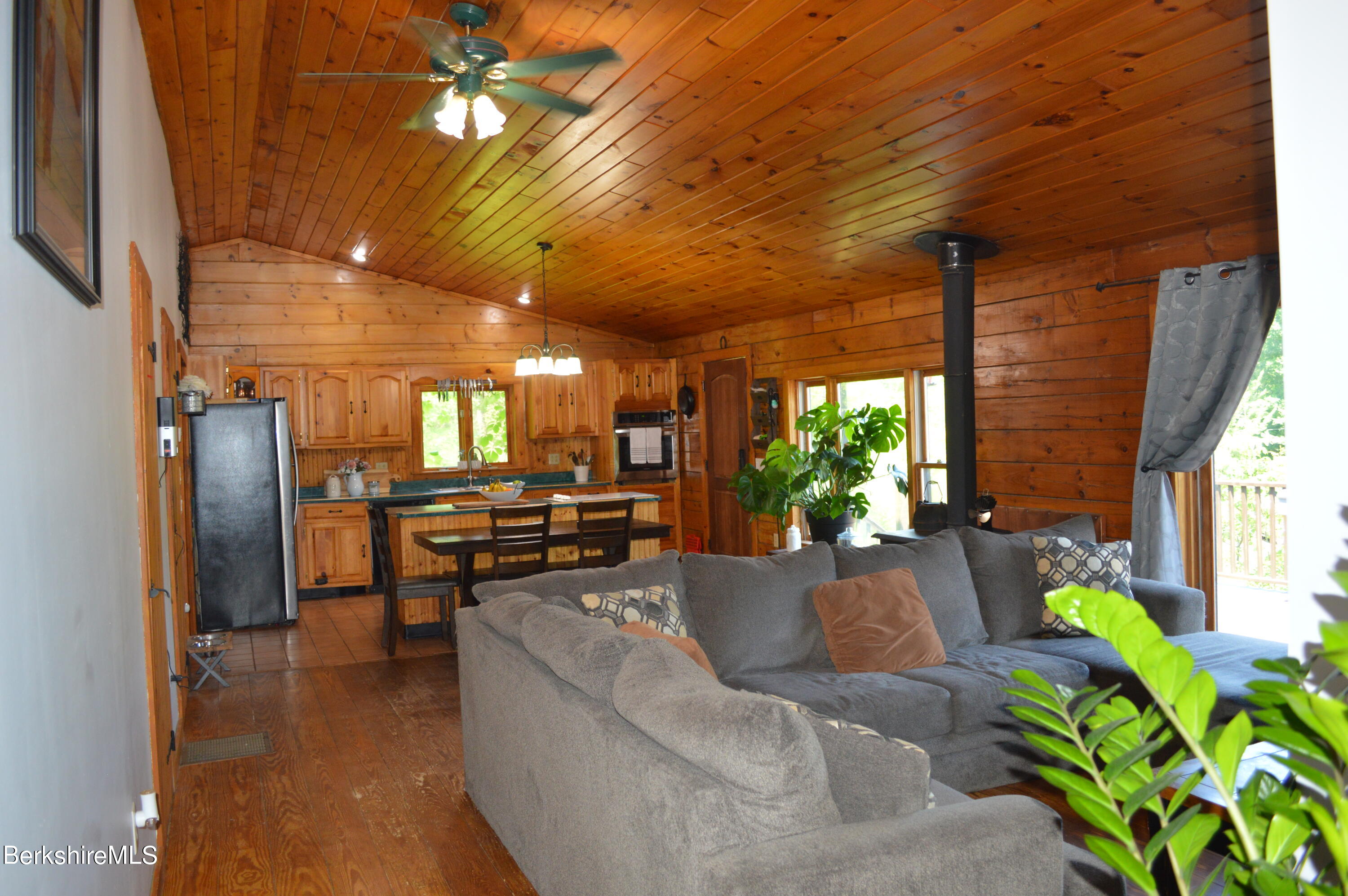 684 Leonhardt Road Becket, MA 01223 - Photo 11 of 56 full view