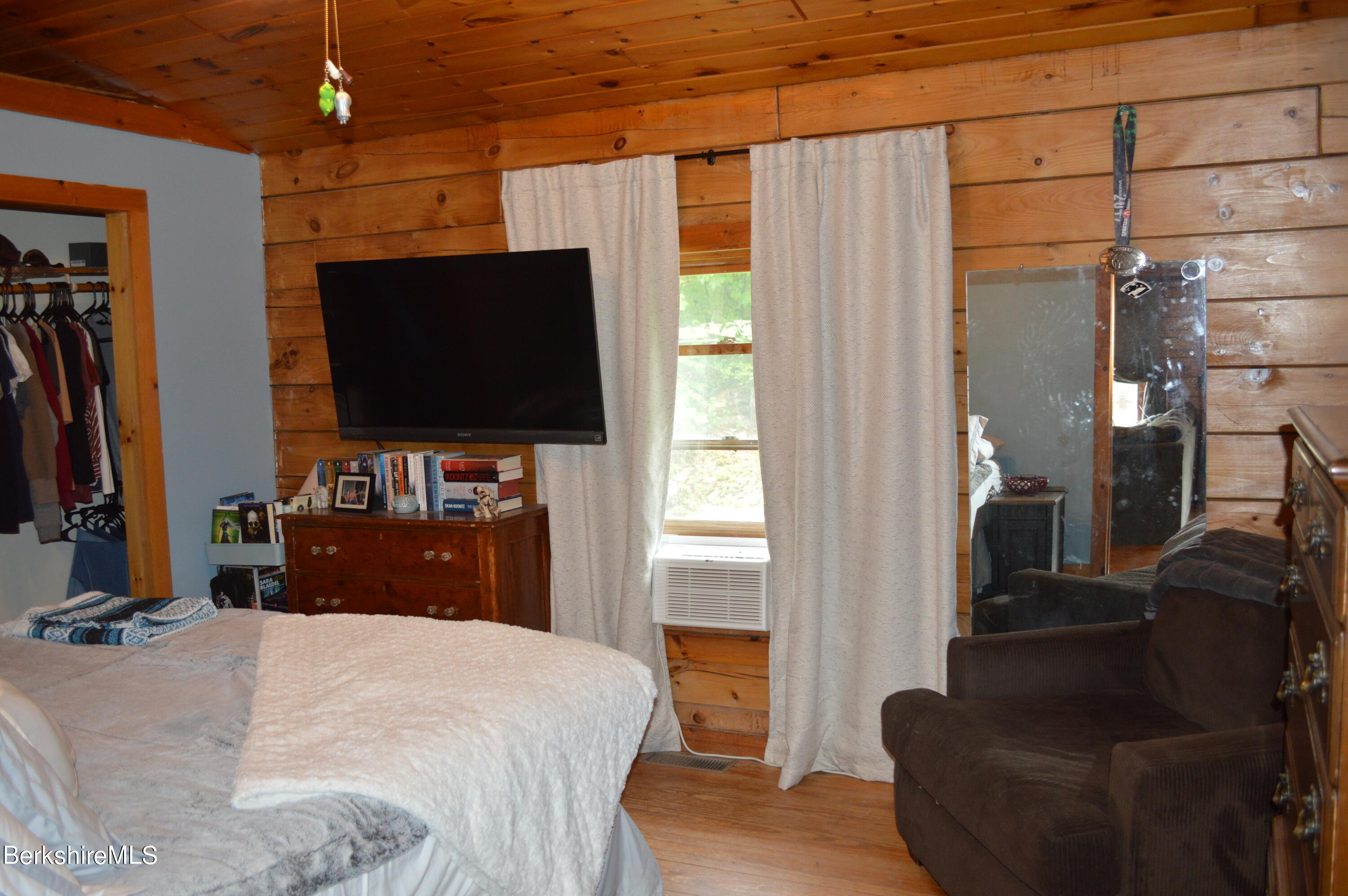 684 Leonhardt Road Becket, MA 01223 - Photo 27 of 56 1st Bedroom