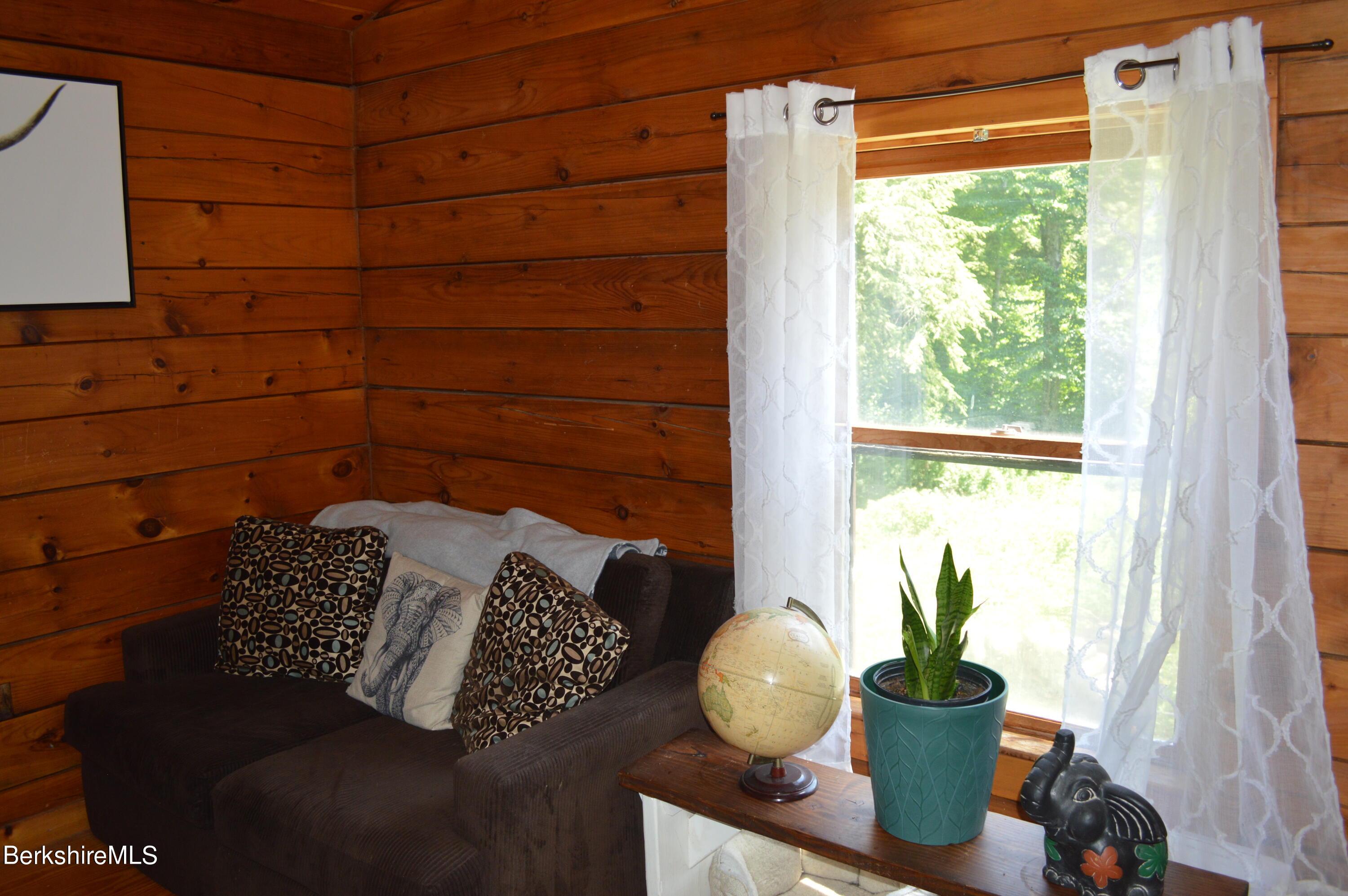 684 Leonhardt Road Becket, MA 01223 - Photo 31 of 56 3 Rd Bedroom / office