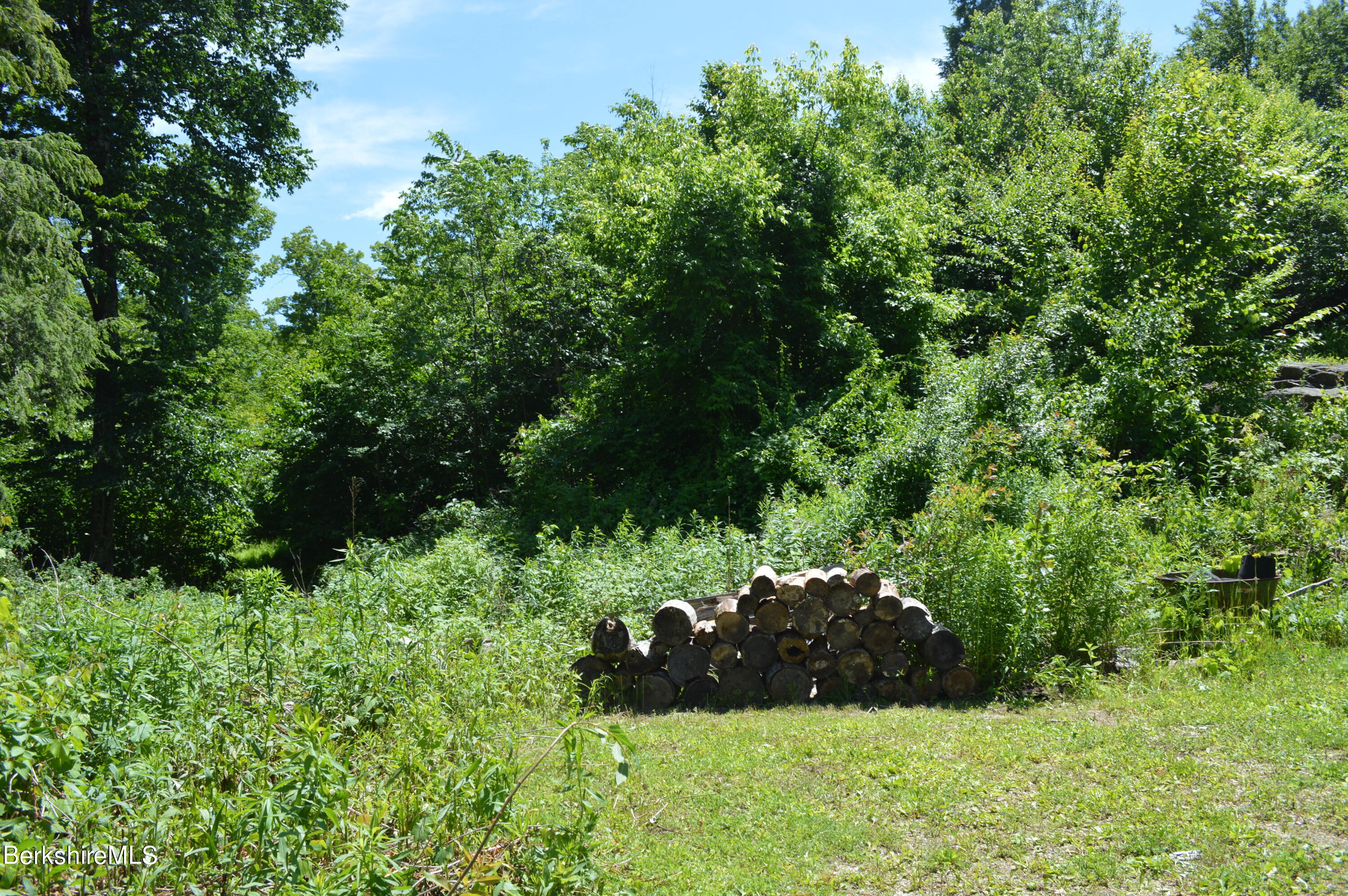 684 Leonhardt Road Becket, MA 01223 - Photo 44 of 56 Yard