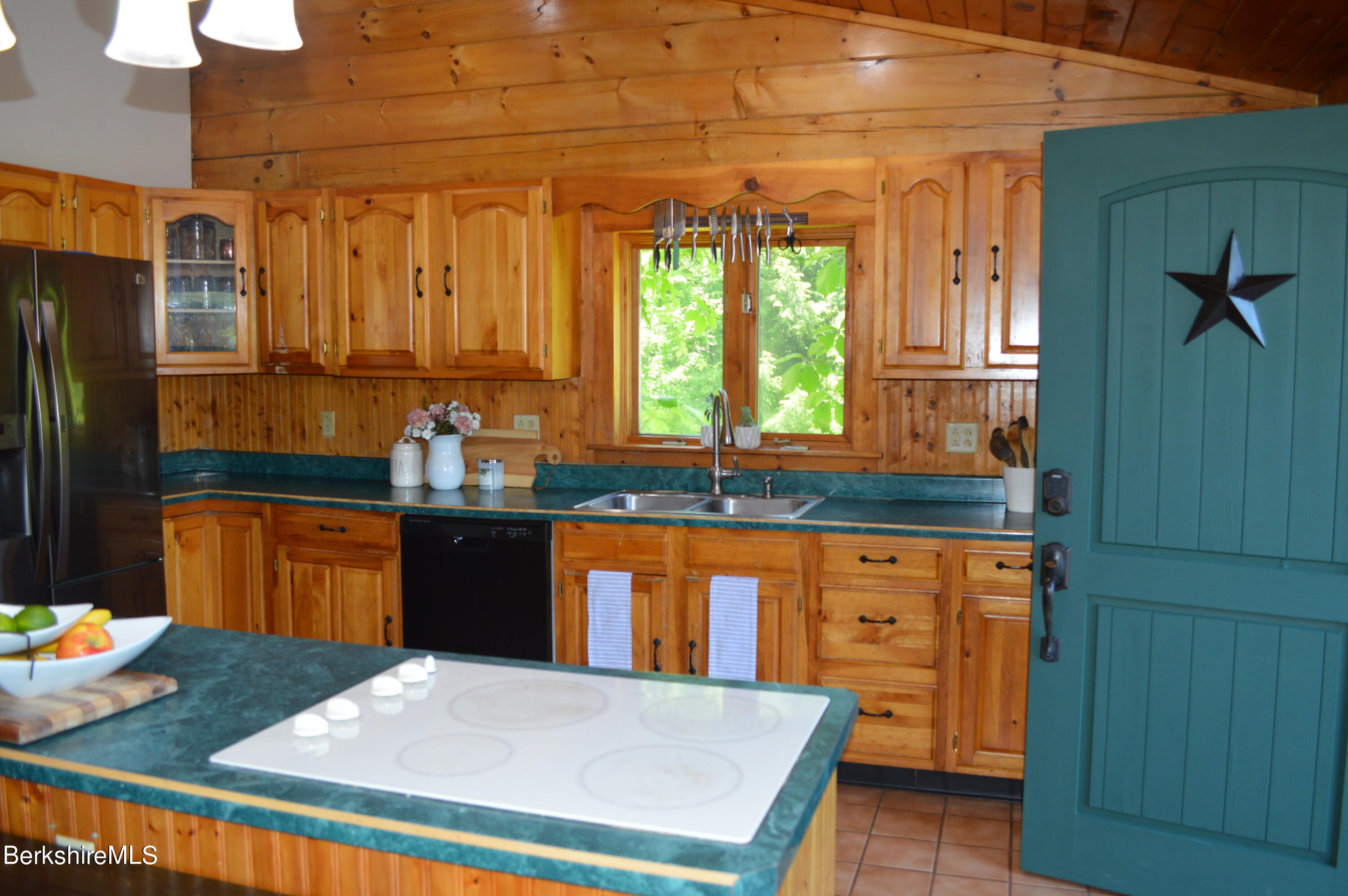 684 Leonhardt Road Becket, MA 01223 - Photo 5 of 56 Kitchen