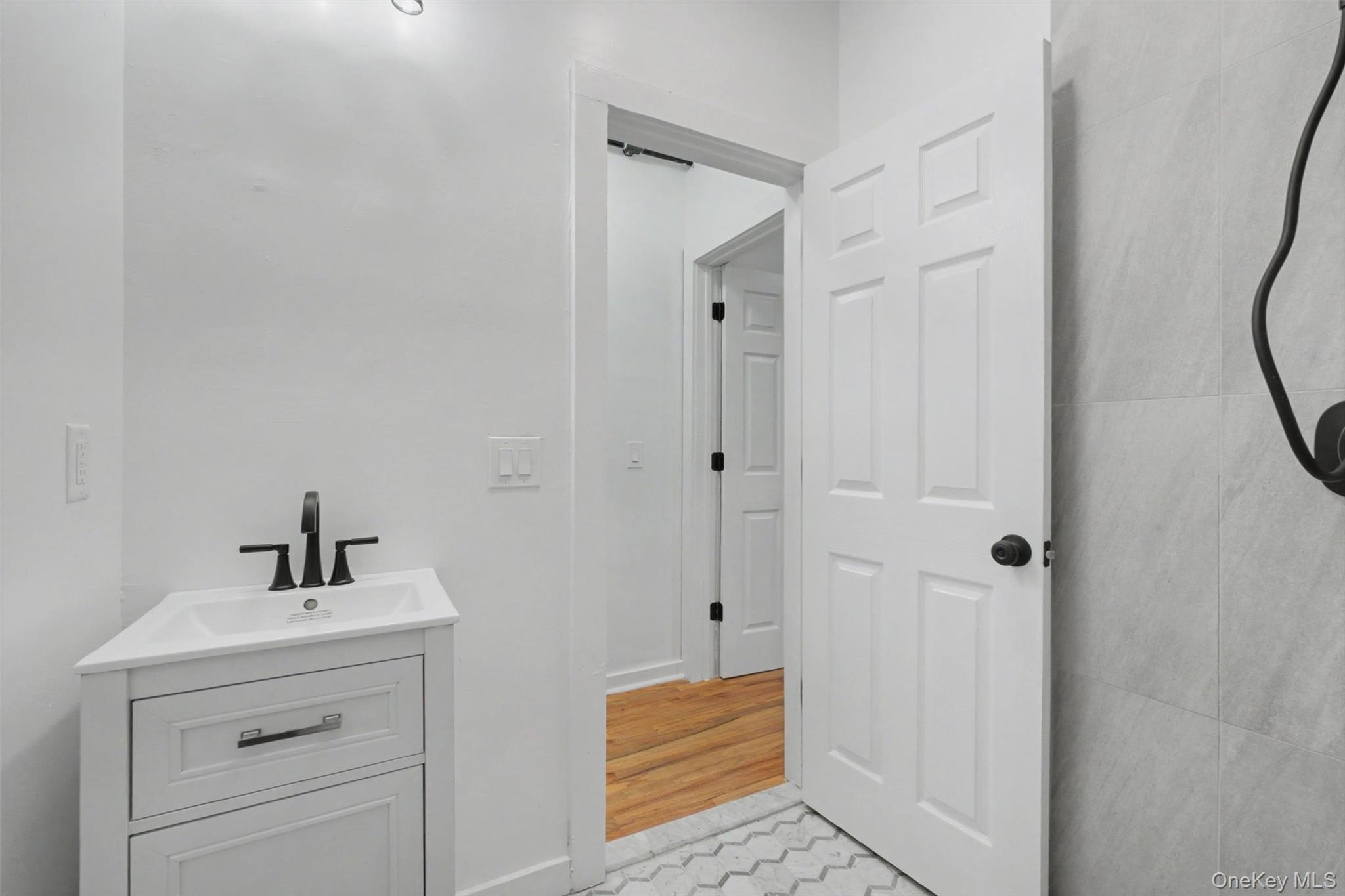 154 3rd Street Newburgh, NY 12550 - Photo 18 of 45 2nd floor bath for apt 1