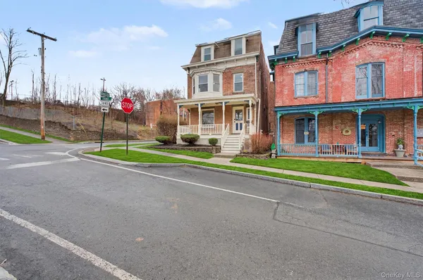 $655,000 | 154 3rd Street, Newburgh, NY 12550