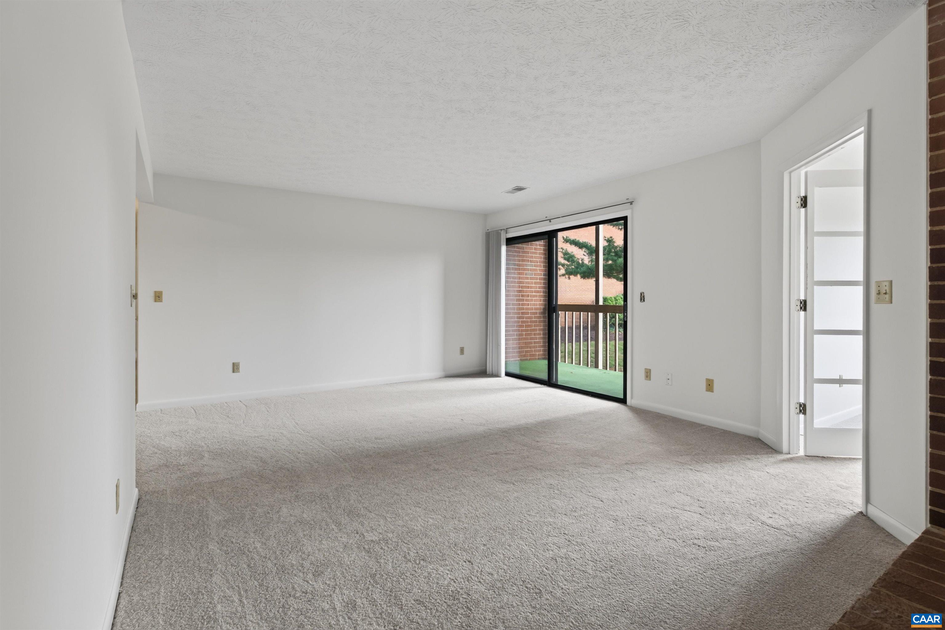 128 Turtle Creek Road, Unit 6 Charlottesville, VA 22901 - Photo 6 of 40 Gallery Image 6