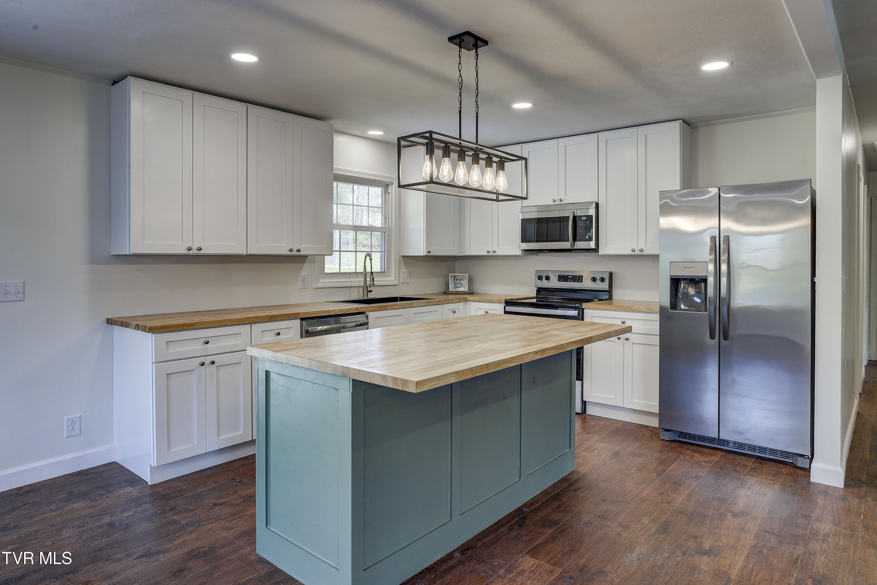 3017 Winesap Road Kingsport, TN 37663 - Photo 11 of 45 11