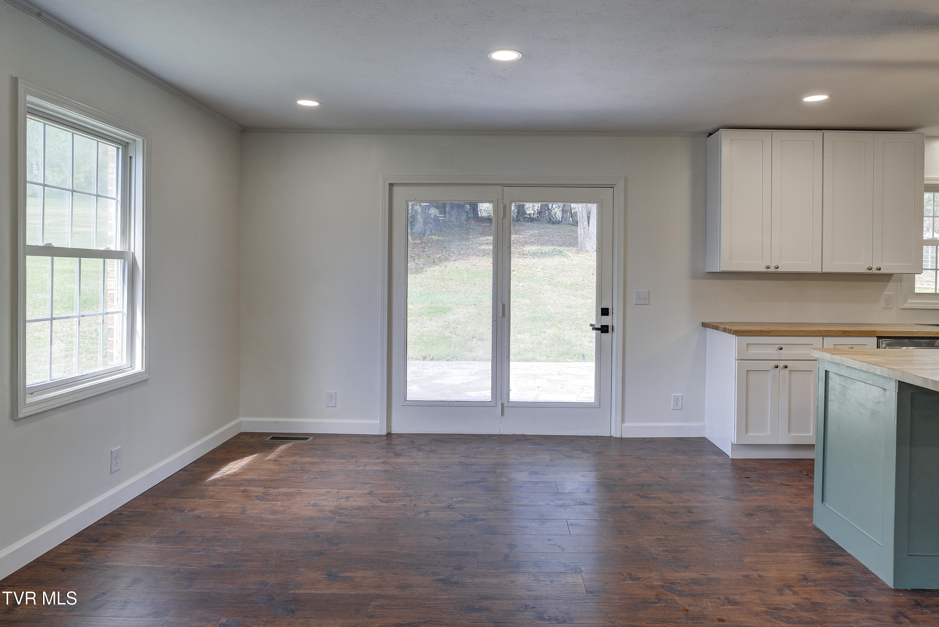 3017 Winesap Road Kingsport, TN 37663 - Photo 12 of 45 12