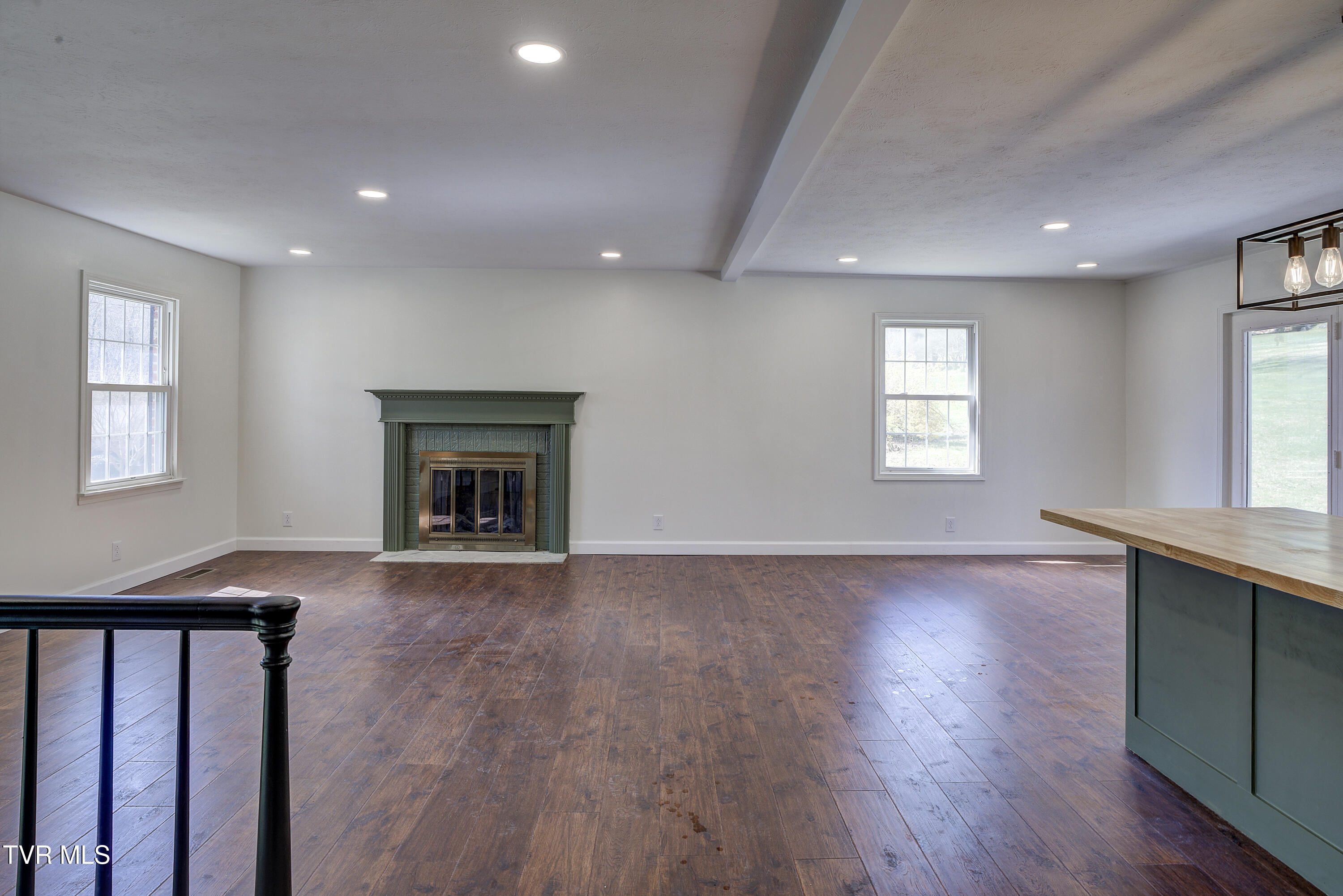 3017 Winesap Road Kingsport, TN 37663 - Photo 2 of 45 2