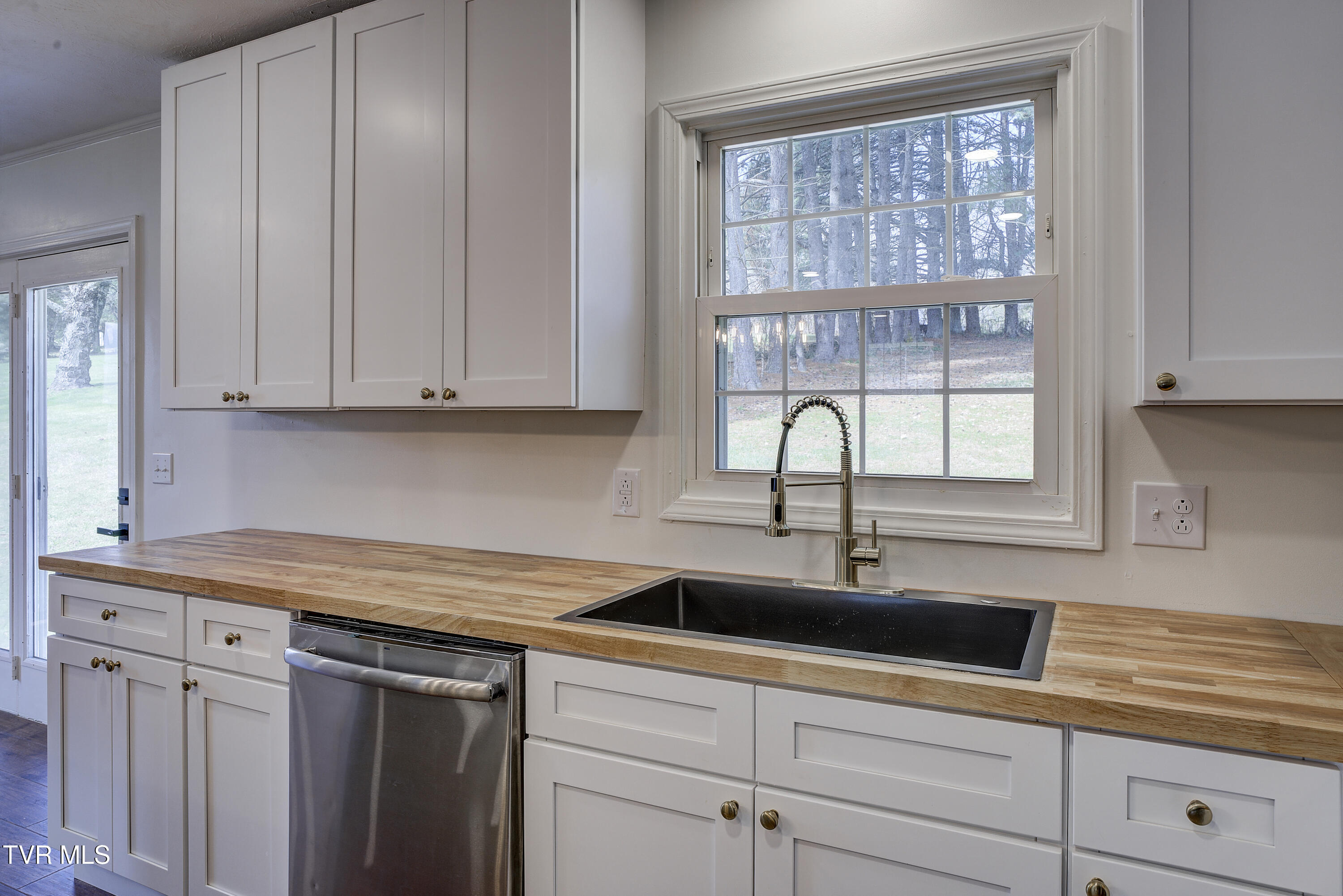 3017 Winesap Road Kingsport, TN 37663 - Photo 10 of 45 10