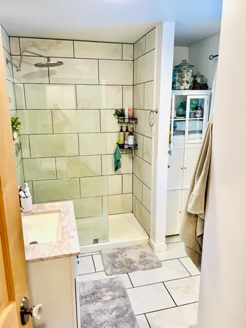 $650,000 | 2170 Wildlife Road, Hartford, VT 05001