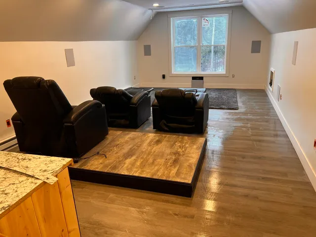 $650,000 | 2170 Wildlife Road, Hartford, VT 05001