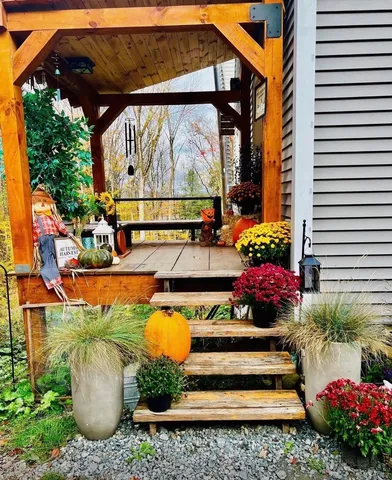 $650,000 | 2170 Wildlife Road, Hartford, VT 05001