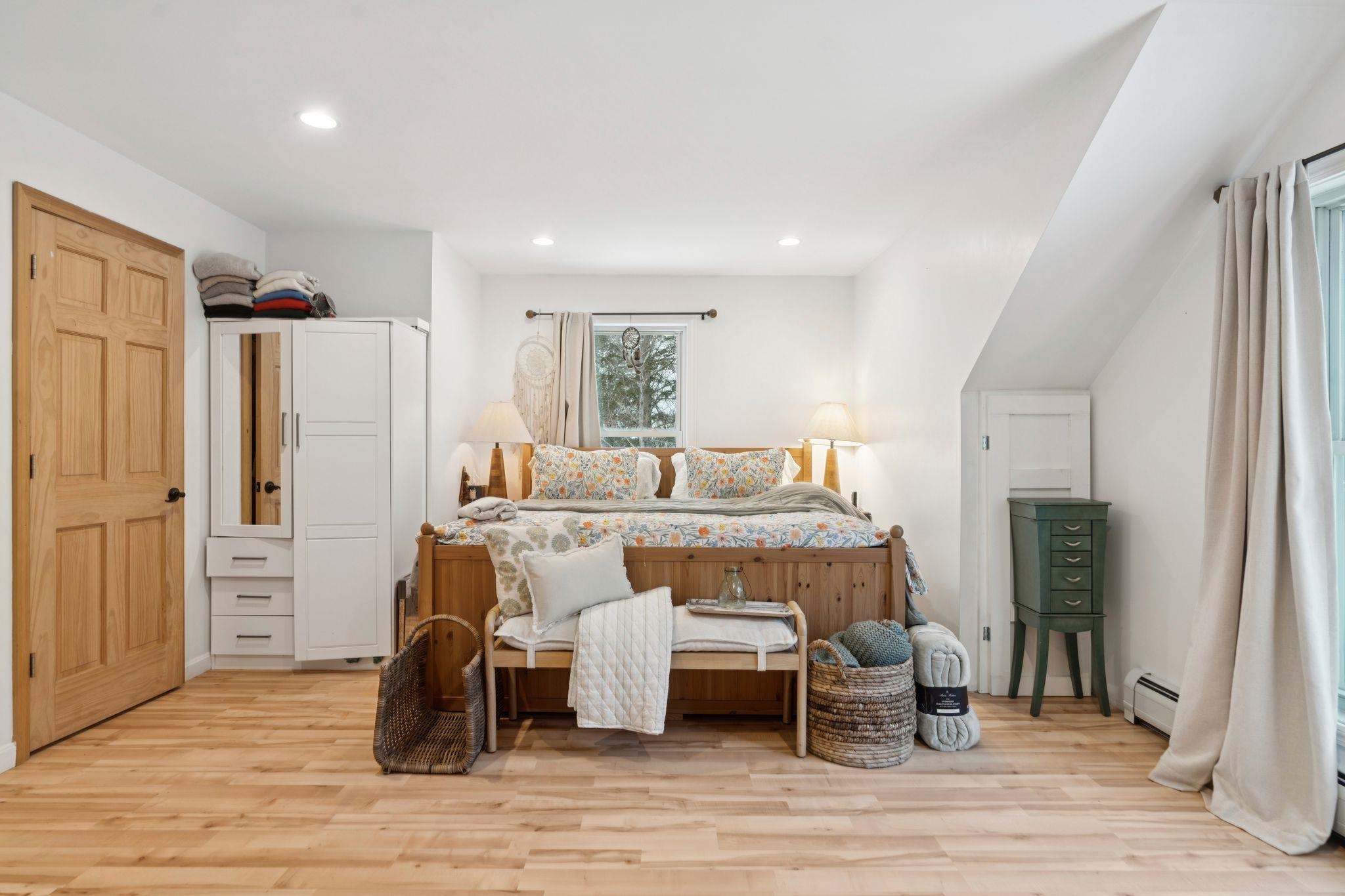 2170 Wildlife Road Hartford, VT 05001 - Photo 38 of 47