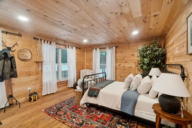 $650,000 | 2170 Wildlife Road, Hartford, VT 05001