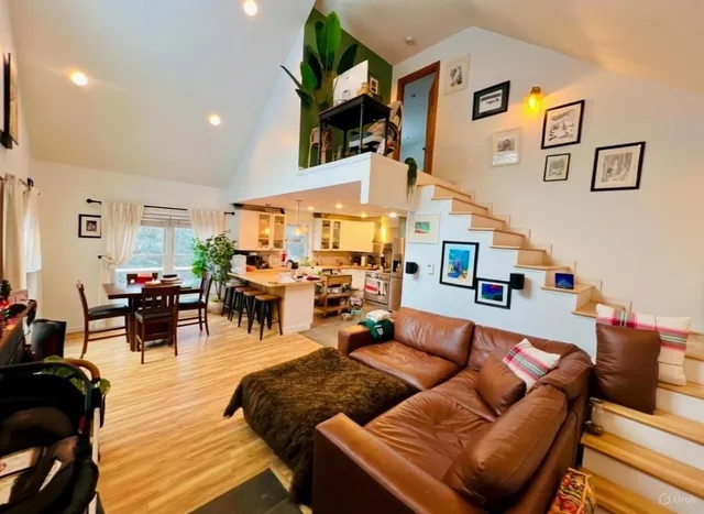 $650,000 | 2170 Wildlife Road, Hartford, VT 05001