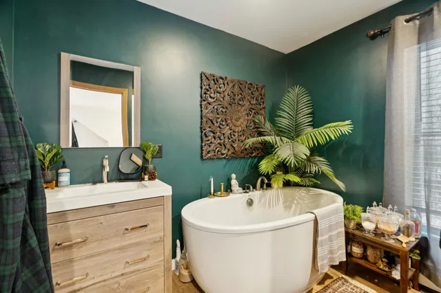 $650,000 | 2170 Wildlife Road, Hartford, VT 05001