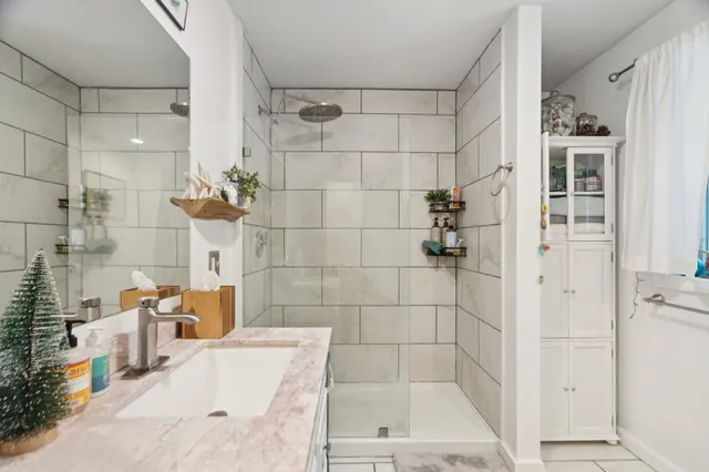 $650,000 | 2170 Wildlife Road, Hartford, VT 05001