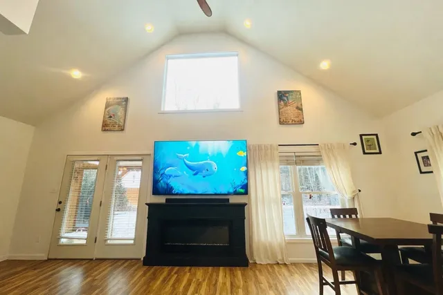 $650,000 | 2170 Wildlife Road, Hartford, VT 05001