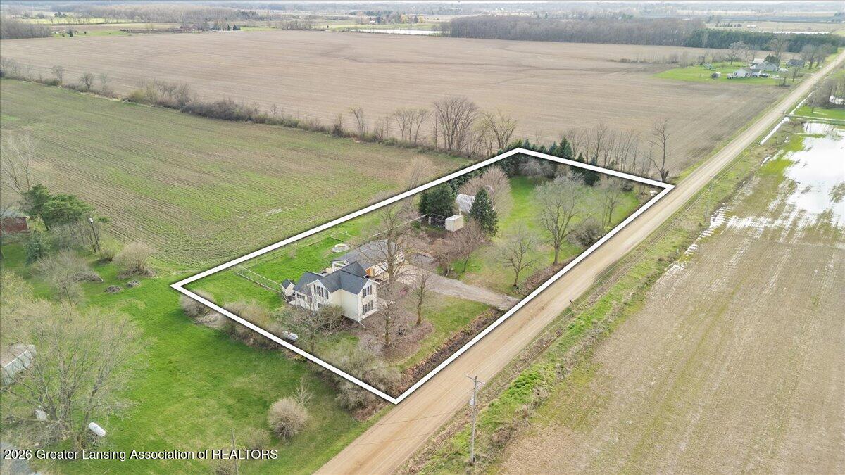2934 East Walker Road St. Johns, MI 48879 - Photo 3 of 44 03-Media Jett - 03.2
