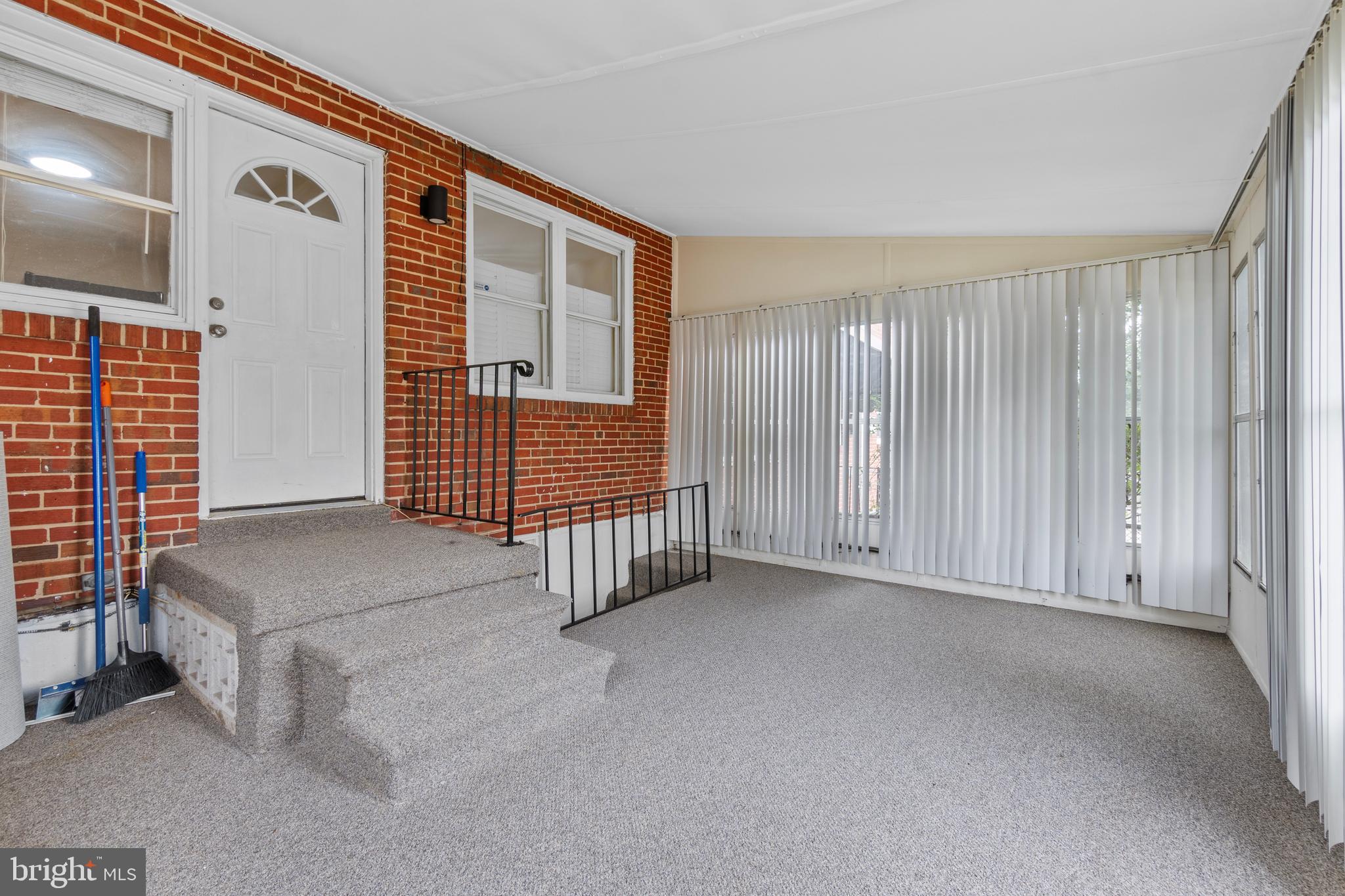 5472 Bucknell Road Baltimore, MD 21206 - Photo 23 of 34 Sunroom