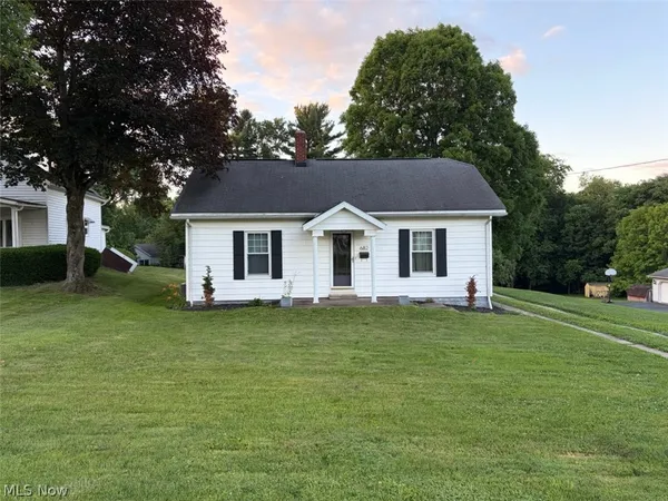 $178,000 | 682 Hill Street, Coshocton, OH 43812