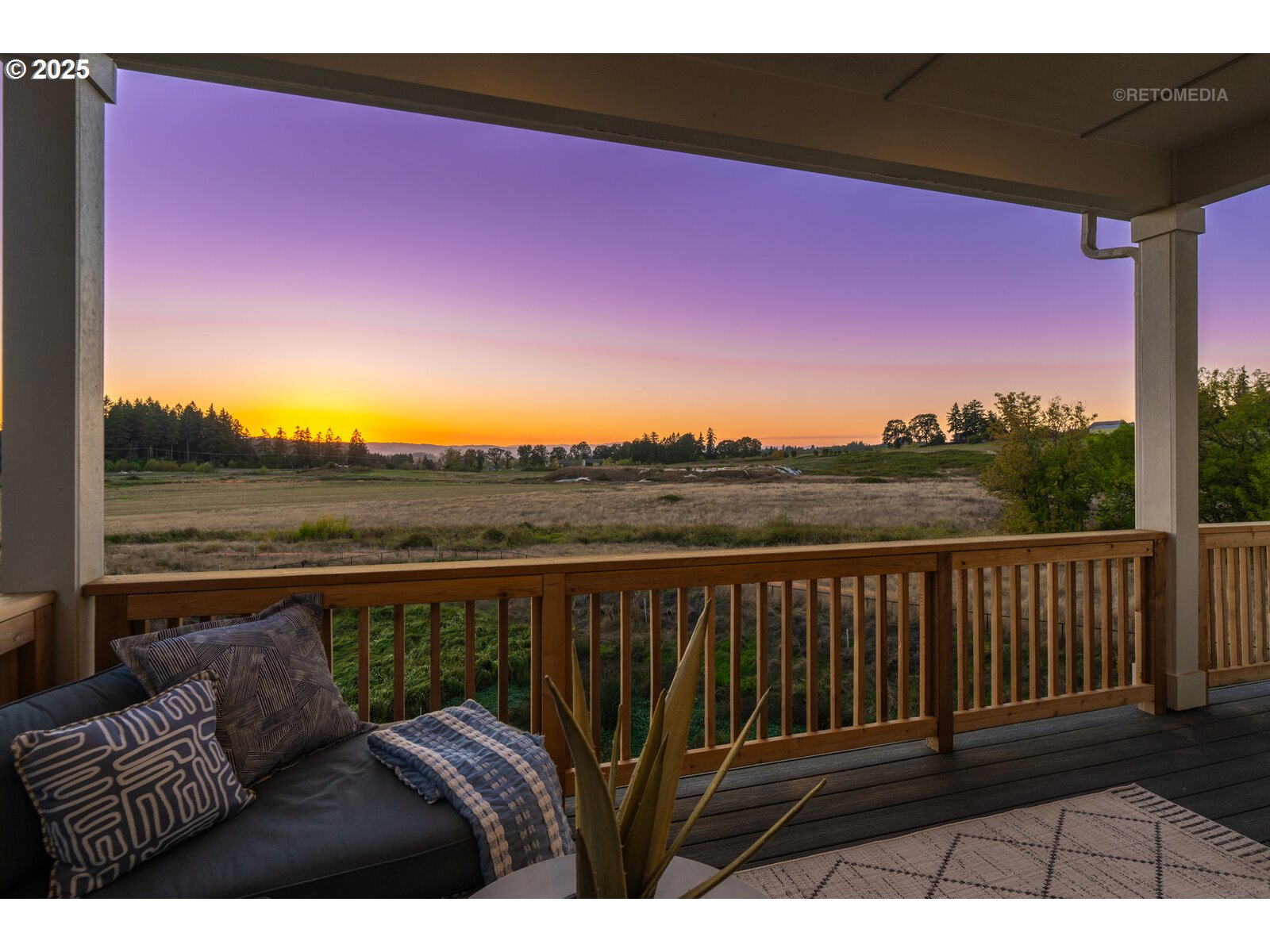 12305 Southwest Silvertip Street Beaverton, OR 97007 - Photo 20 of 43 a view of balcony with furniture and city view