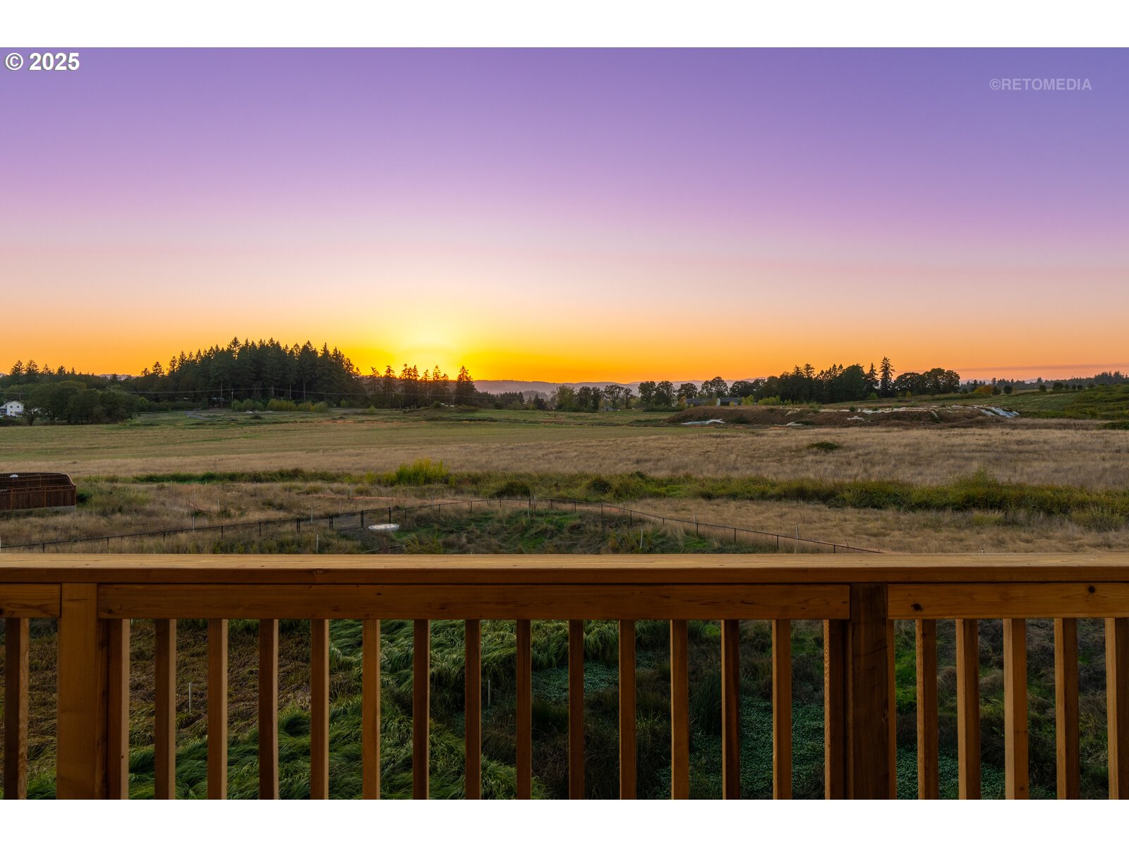 12305 Southwest Silvertip Street Beaverton, OR 97007 - Photo 21 of 43 a view of wooden fence