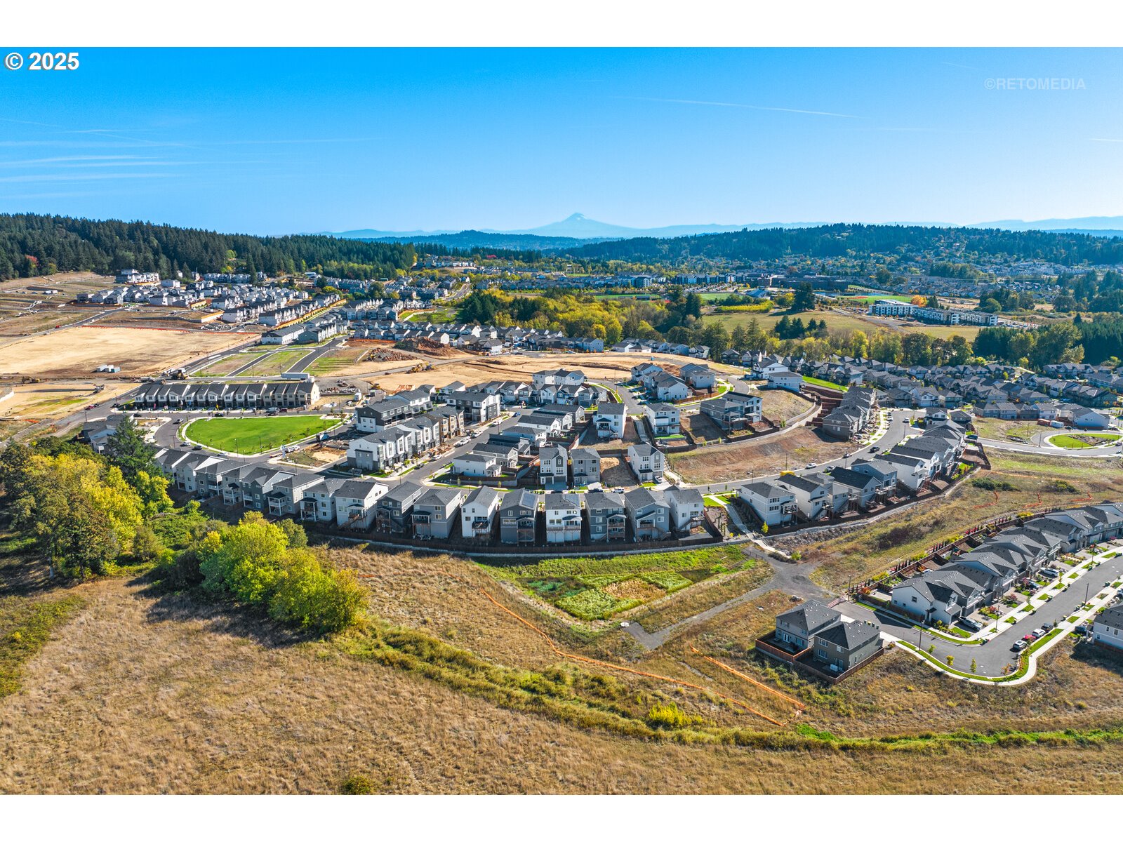 12305 Southwest Silvertip Street Beaverton, OR 97007 - Photo 36 of 43 a view of a city