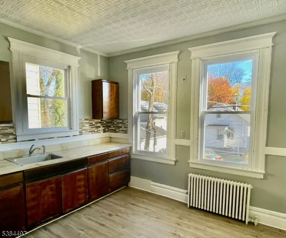 $1,895 | 80 Girard Avenue, Unit 2, East Orange, NJ 07017