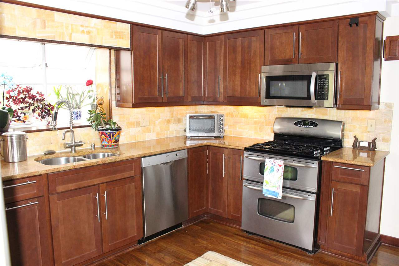 1076 Emerson Road Park Hills, KY 41011 - Photo 3 of 28