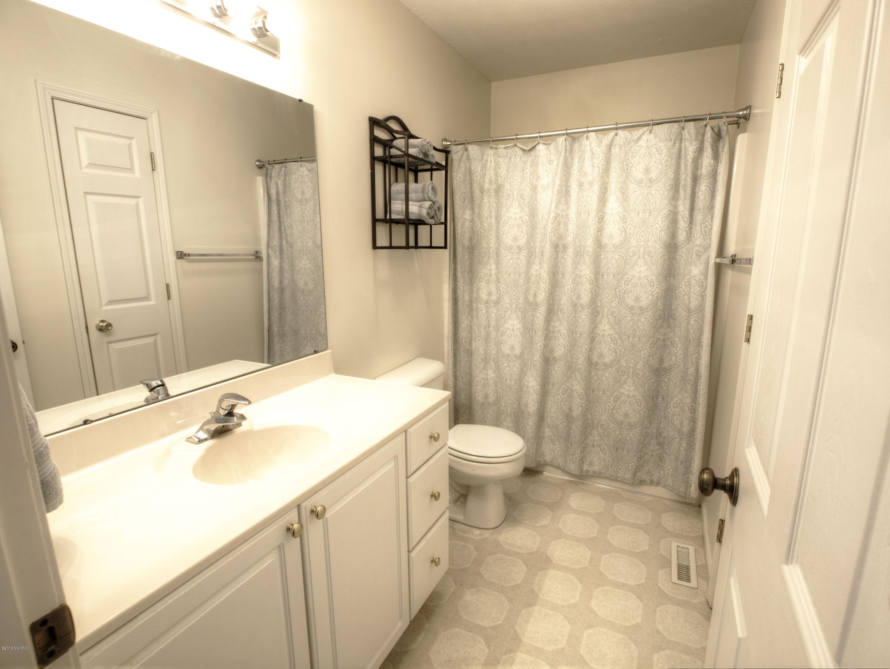 1070 West Sternberg Road Muskegon, MI 49441 - Photo 23 of 26 Bathroom Upper