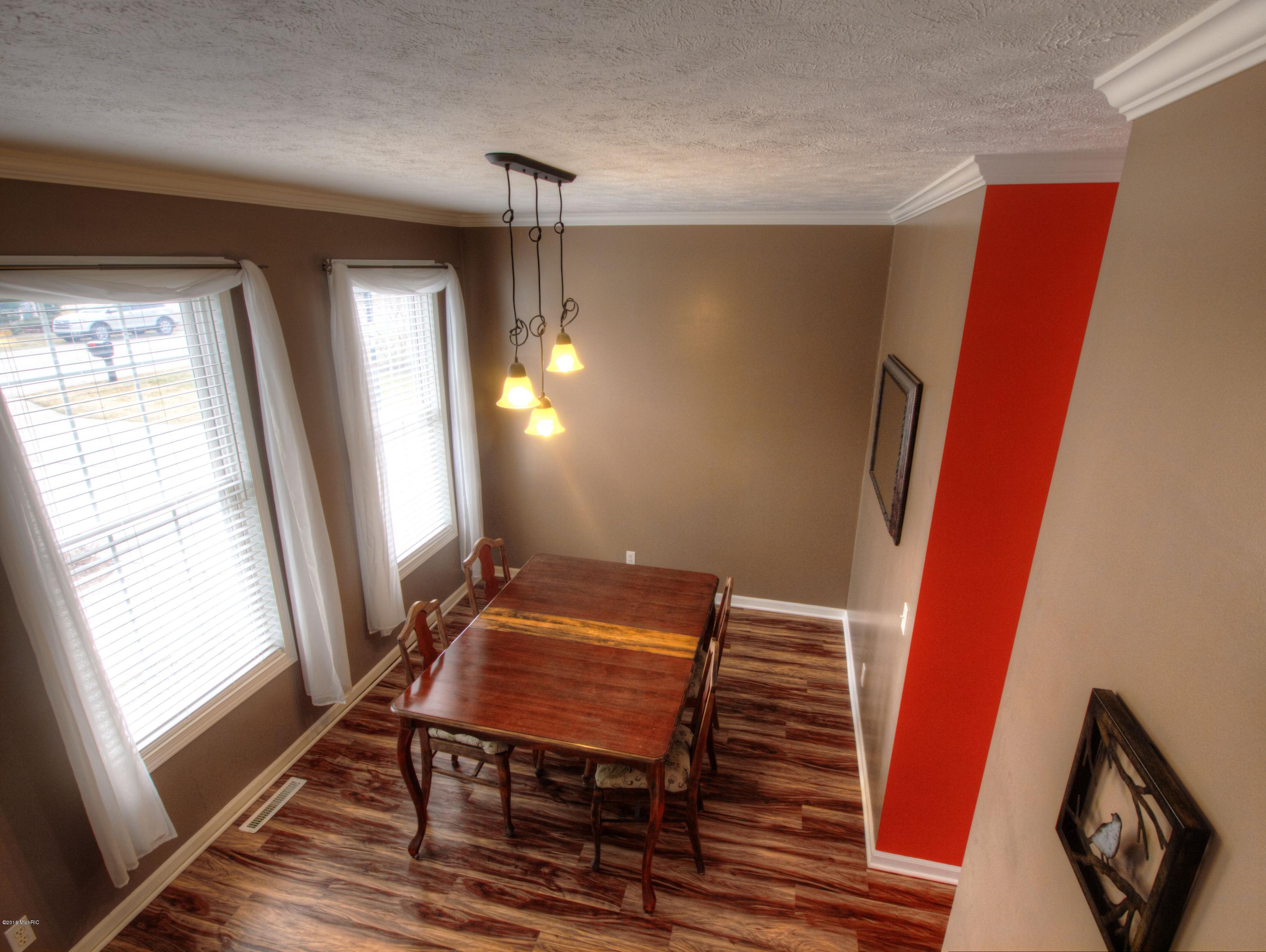 1070 West Sternberg Road Muskegon, MI 49441 - Photo 8 of 26 Dining Area