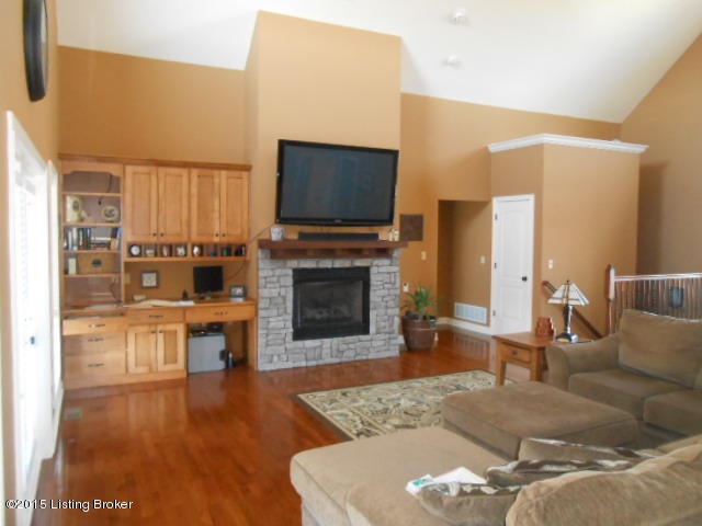 1599 Lawrenceburg Rd 005