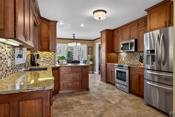 $649,000 | 5934 Southwest 47th Street, Topeka, KS 66610